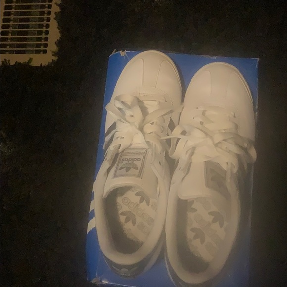 Adidas Samoa - Picture 2 of 4